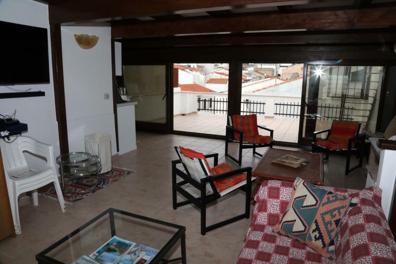 Luxury Apt Apartamento Calasetta Exterior foto