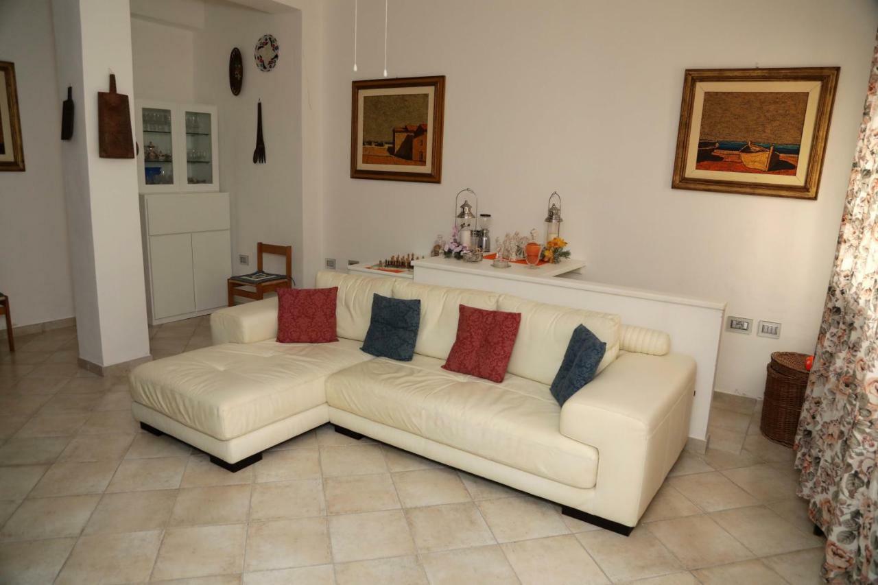 Luxury Apt Apartamento Calasetta Exterior foto