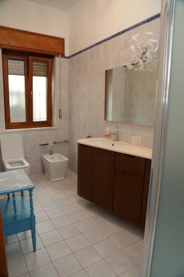 Luxury Apt Apartamento Calasetta Exterior foto